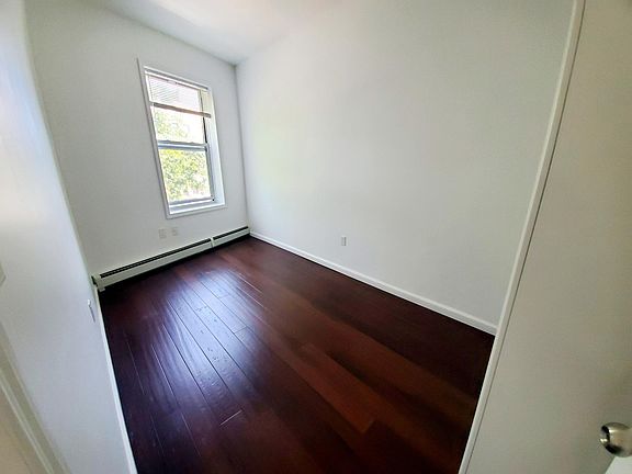 5th image of 7121 7th Ave #2