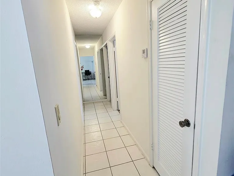 2230 NE 56th Pl #208 — Photo 12