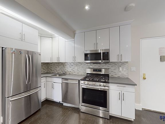 2nd image of 1144 Welling Ct APT 3R