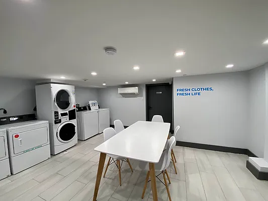 Rented by Bruma Realty LLC | media 9