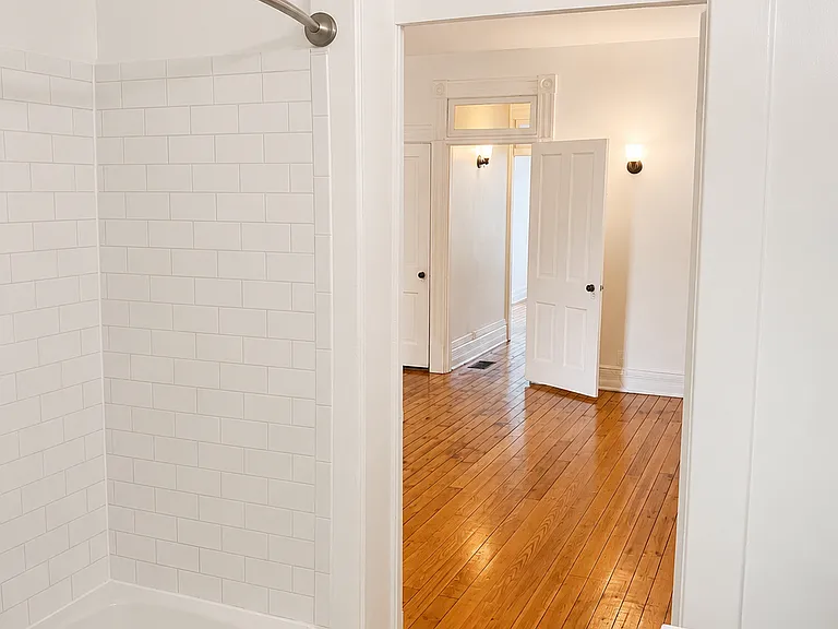 296 E Whittier St — Photo 20