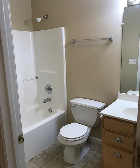 601 W Cherokee Dr — Photo 10