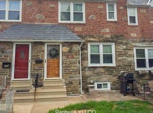 256 S Bayberry Ln, Upper Darby, PA 19082