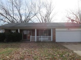 11216 Parkmont Dr, Saint Louis, MO 63138