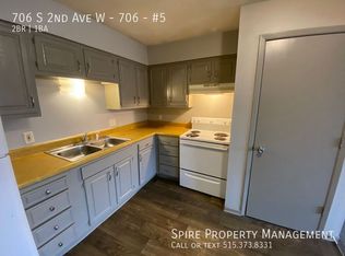 706 S 2nd Ave W APT 5, Newton, IA 50208