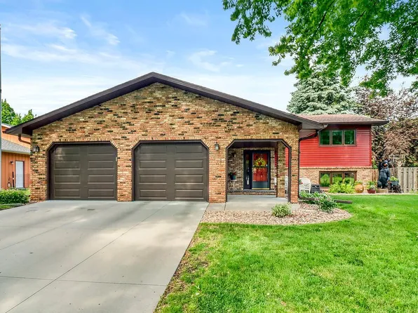 3907 3rd St S, Moorhead, MN 56560