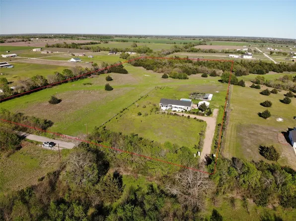 10925 E Eastline Rd, Trenton, TX 75490