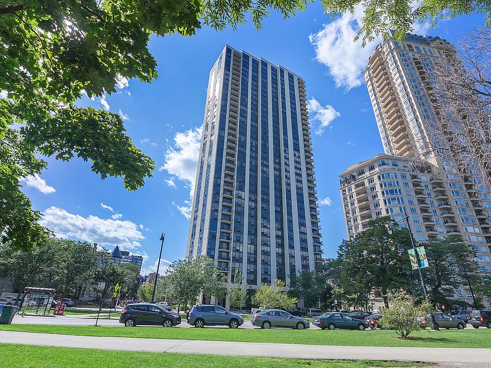 1st image of 2500 N Lakeview Ave APT 3401