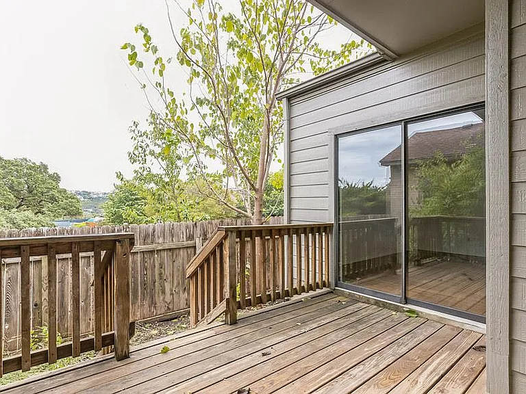 5701 Scout Blf — Photo 21