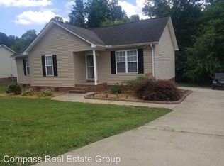 102 E Pine St, Maiden, NC 28650