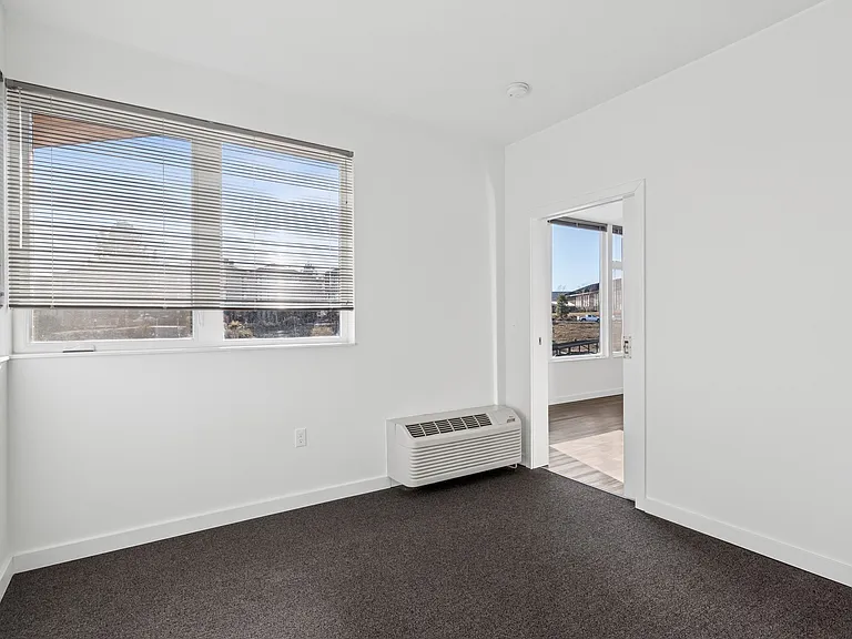 Range Apartments — Photo 22