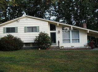 100 Longmeadow Dr, Lowell, MA 01852
