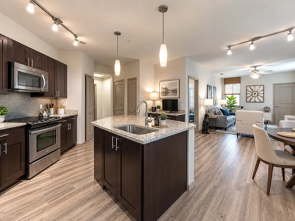 The Hamptons at Palm Beach Gardens Apartments