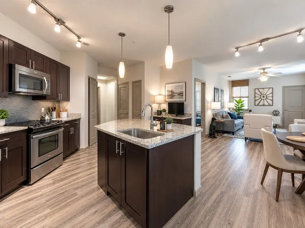 The Hamptons at Palm Beach Gardens Apartments