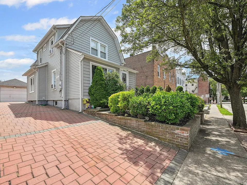 13 Herbert Ave
