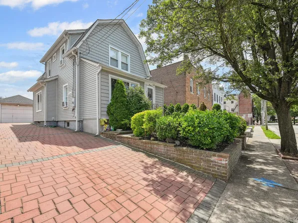 13 Herbert Ave, Port Washington, NY 11050