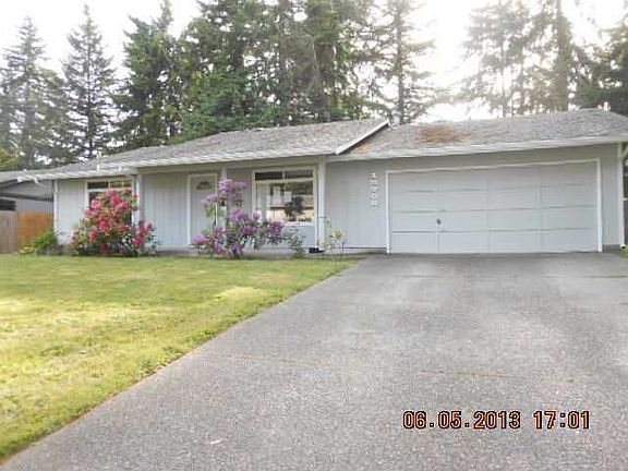 2nd image of 15702 12th Avenue Ct E