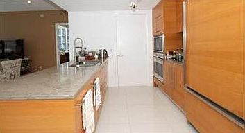 3rd image of 475 Brickell Ave APT 1613