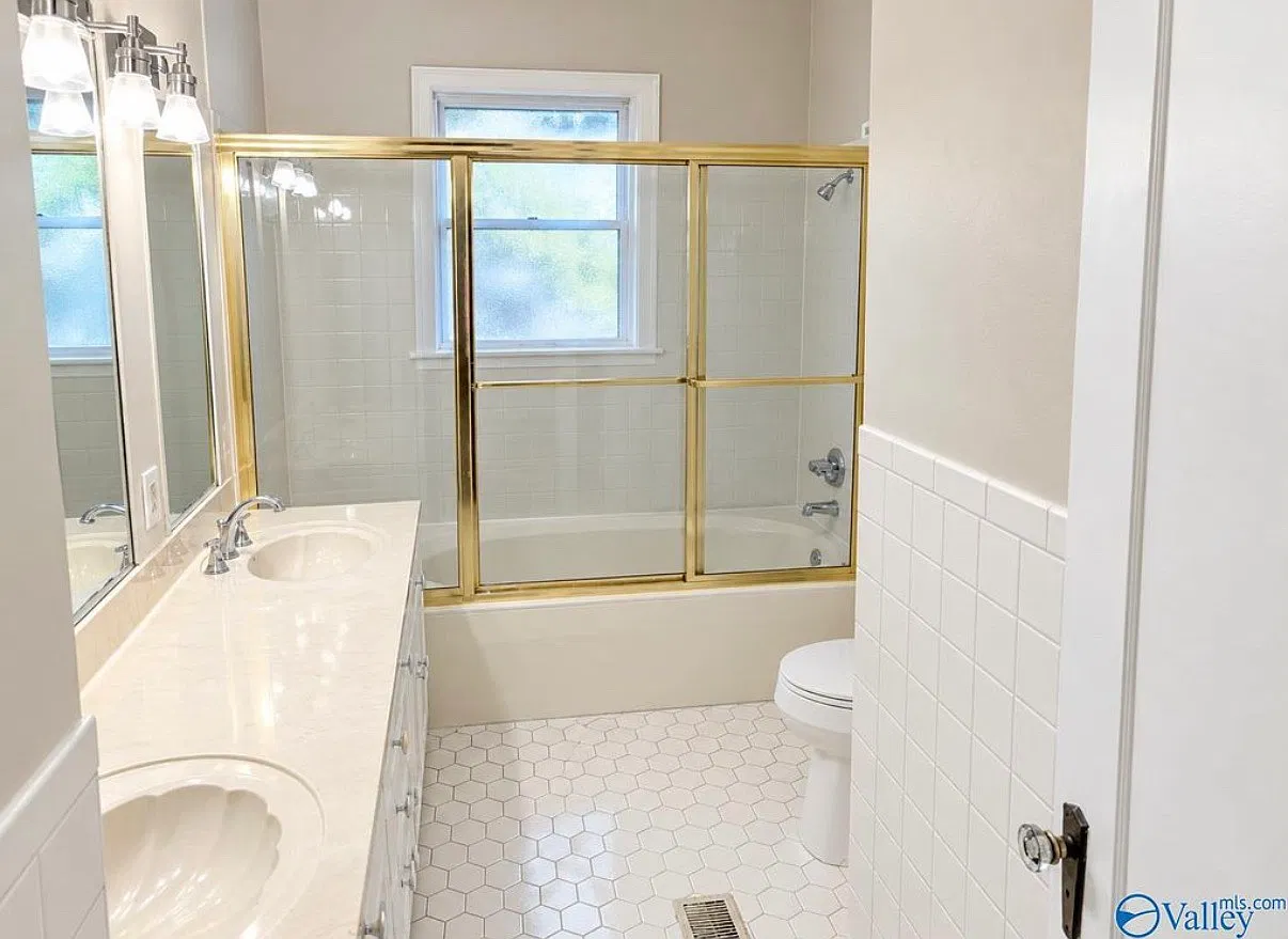 3 bed, 1227 sqft, $1,050 — Photo 3