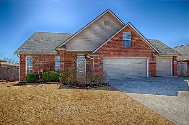 1st image of 1212 Deer Run Dr