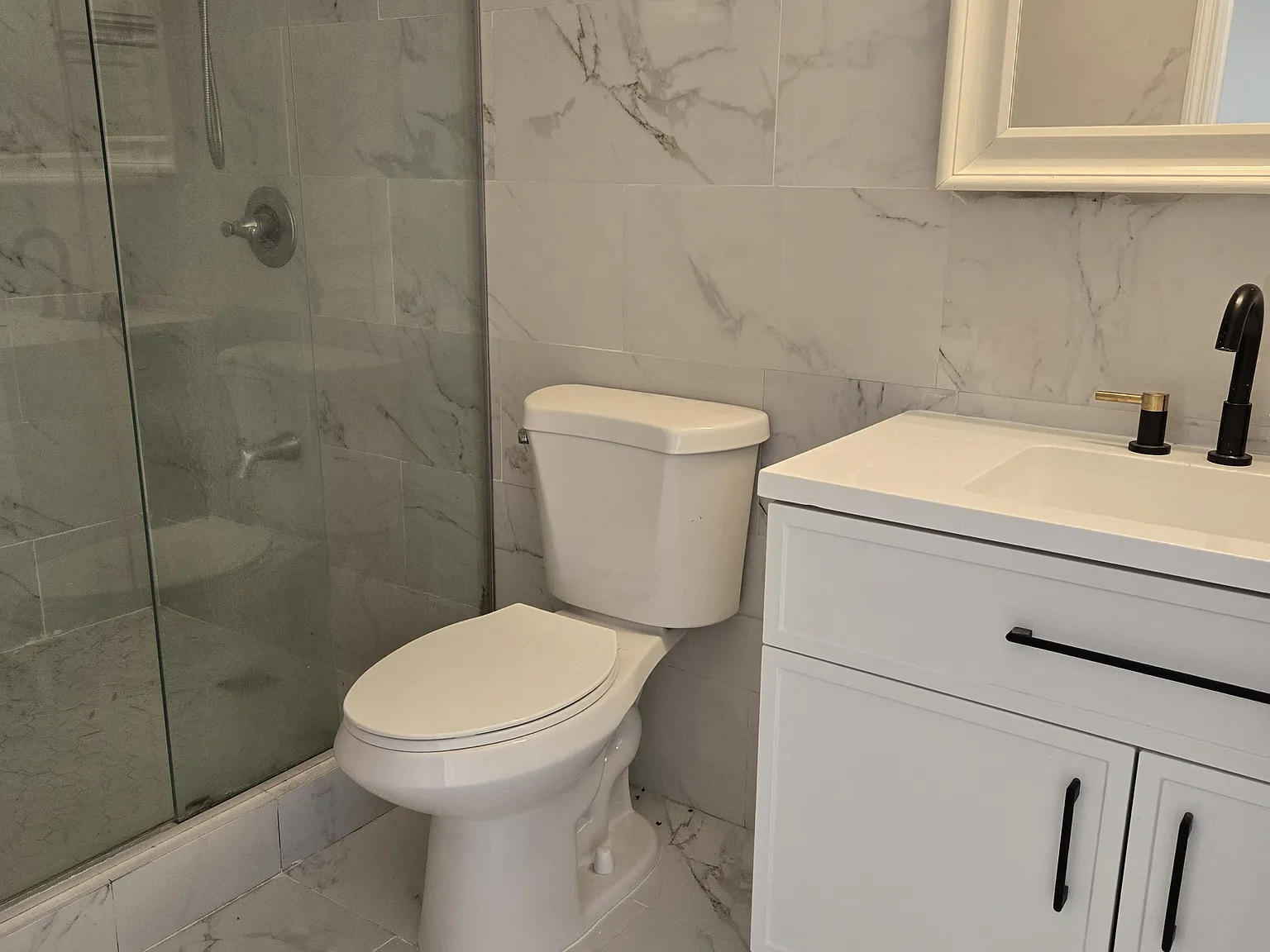 Studio, $1,600 — Photo 2