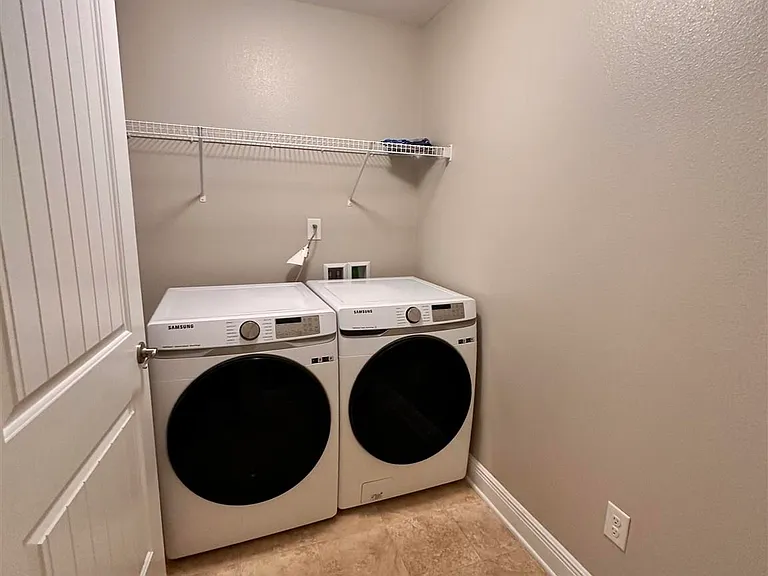 3889 Weatherstone Cir — Photo 16