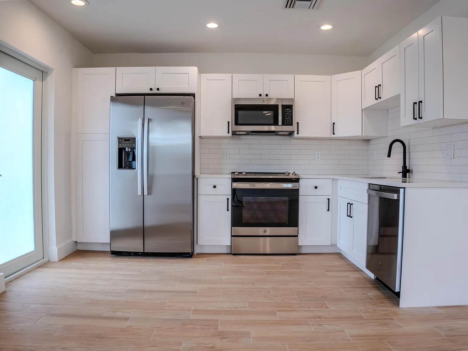 The Cove — Photo 1