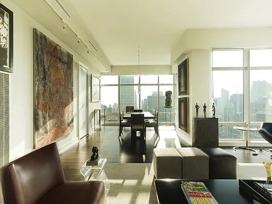 Sold by Sotheby's International Realty | media 11