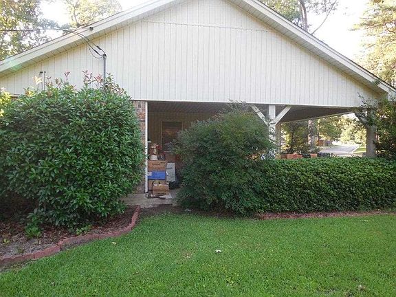 3rd image of 107 Dauphine Dr