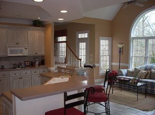 806 Paddington Dr, Greenville, NC 27858
