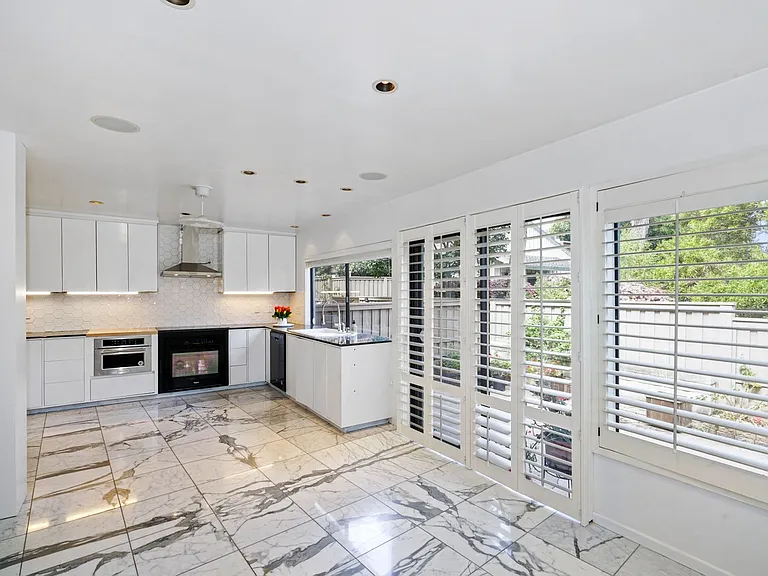 8009 Caminito Gianna — Photo 10