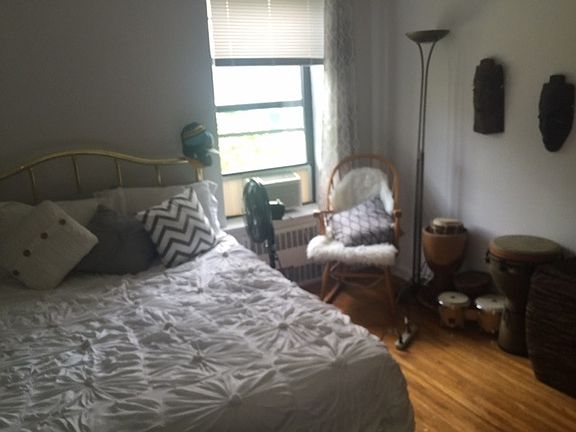 2nd image of 3120 47th St