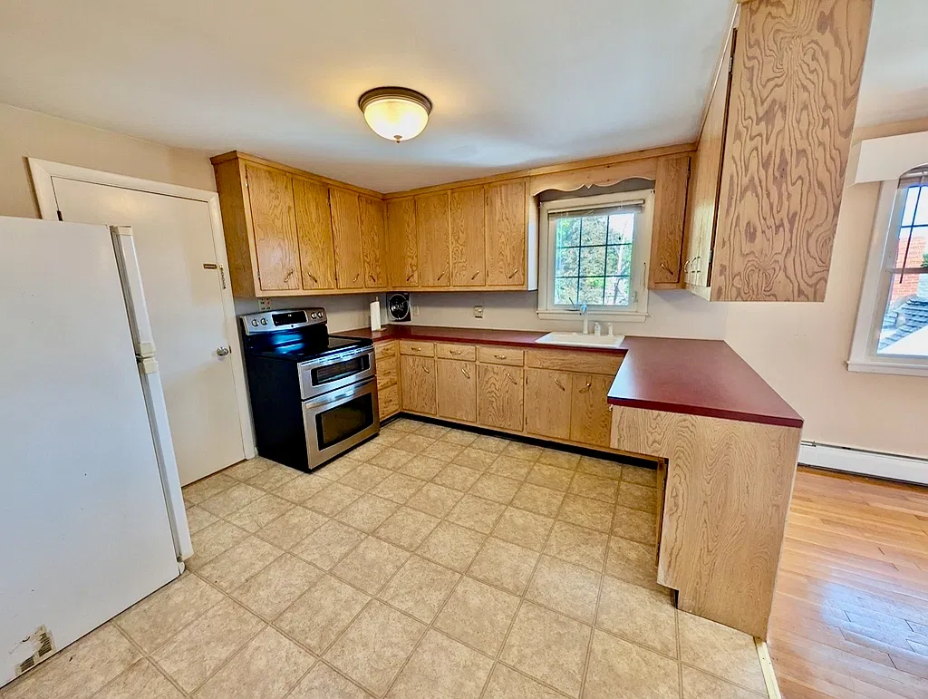 2 bed, 960 sqft, $1,995 — Photo 3