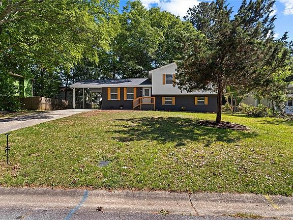 3rd image of 182 Slicky Rock Ct