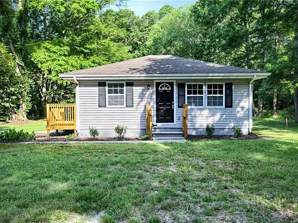 830 Glebe Road, Mathews, VA 23109