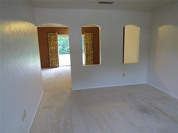 5th image of 1305 Aransas Dr