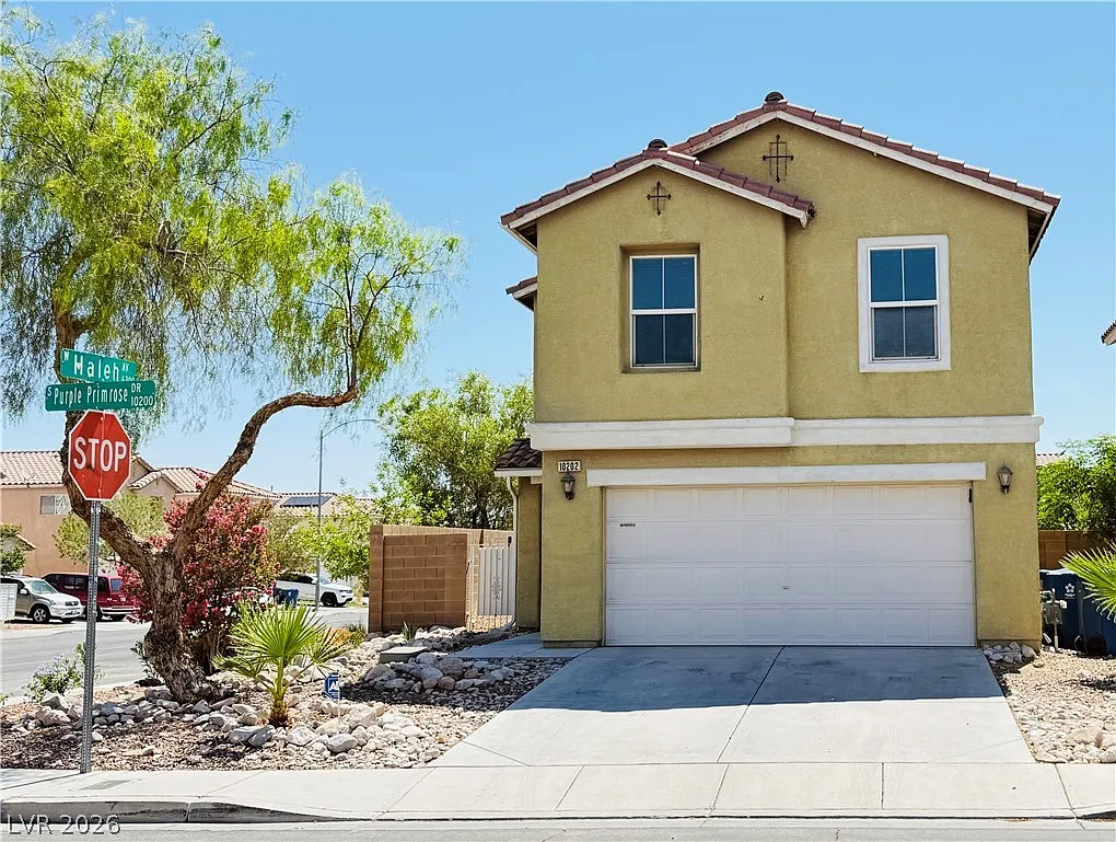 3 bed, 2.5 bath, 1659 sqft, $2,050 — Photo 1
