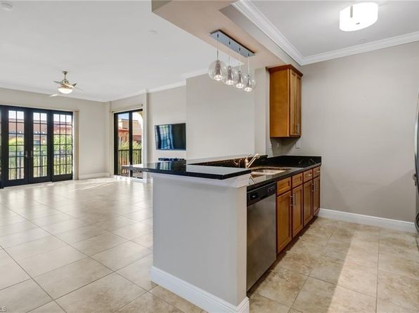 23191 Fashion Dr UNIT 205