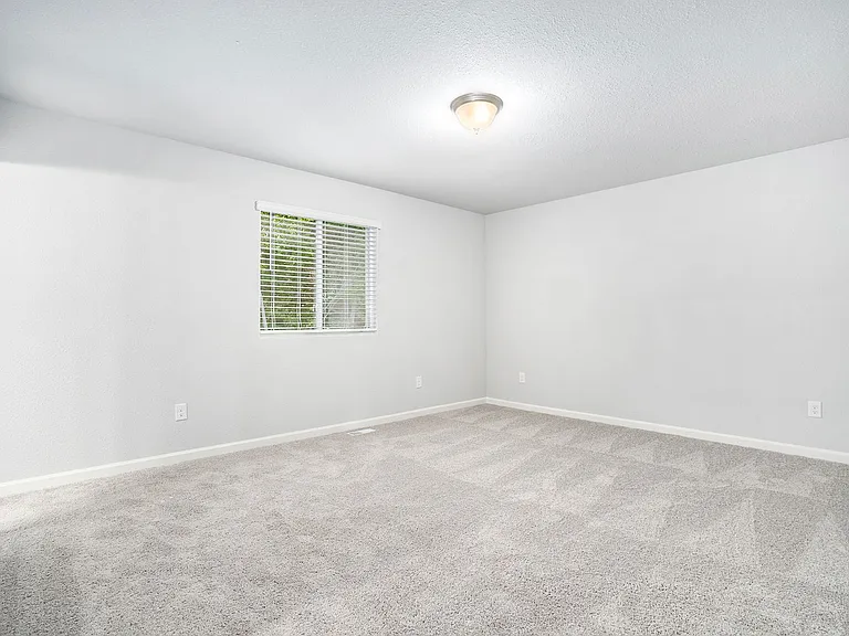 8191 Crestbrook Ct — Photo 11