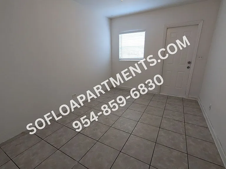 715 SW 14th Ave — Photo 11