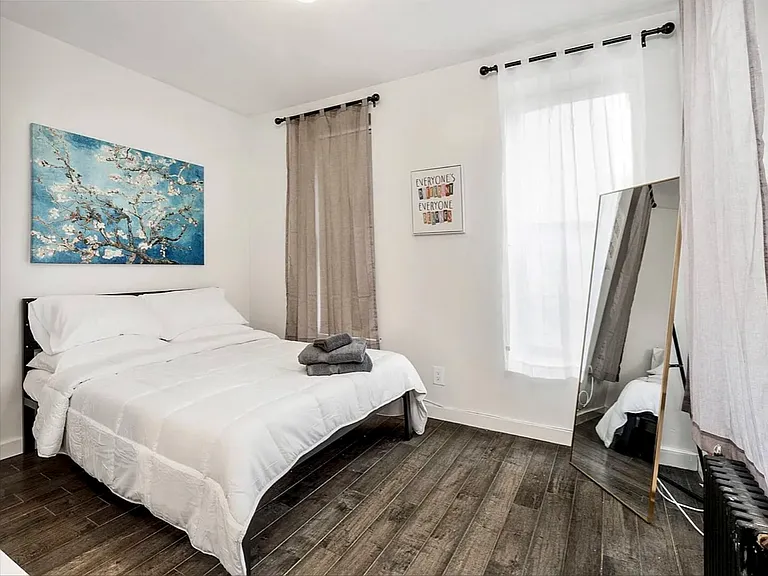 241 E 73rd St #2C — Photo 3