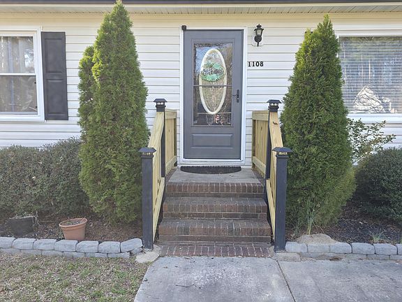 2nd image of 1108 S 6th St