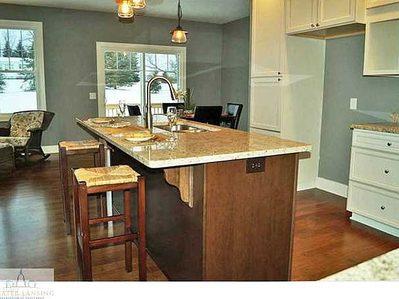 5th image of 2237 Marstoga Dr