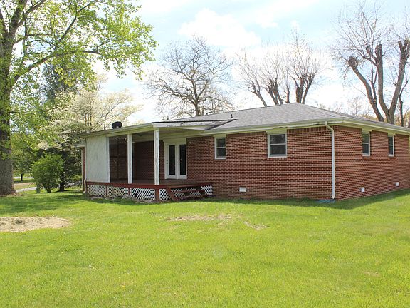 3rd image of 378 Crestview Dr
