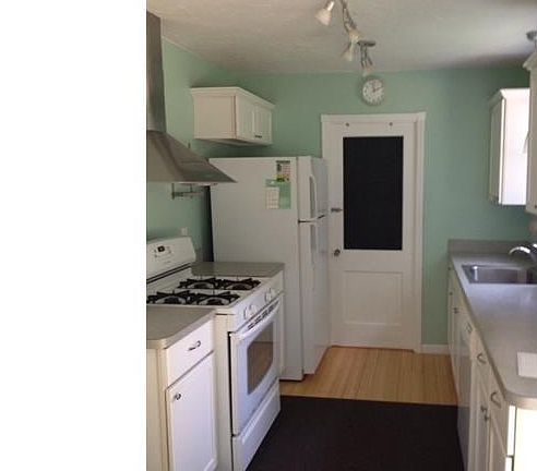 3rd image of 4197 W 208th St