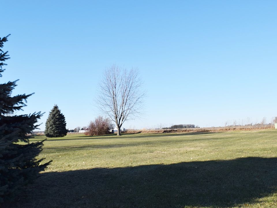 2nd image of 1123 Whitetail Ln