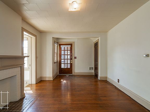 4th image of 328-330 Clinton St #D