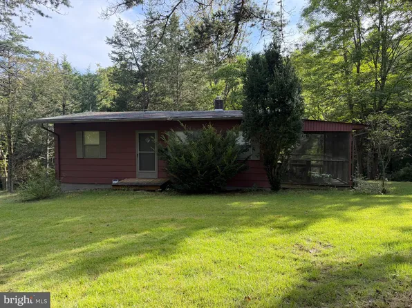 1346 Sedan School Rd, Augusta, WV 26704