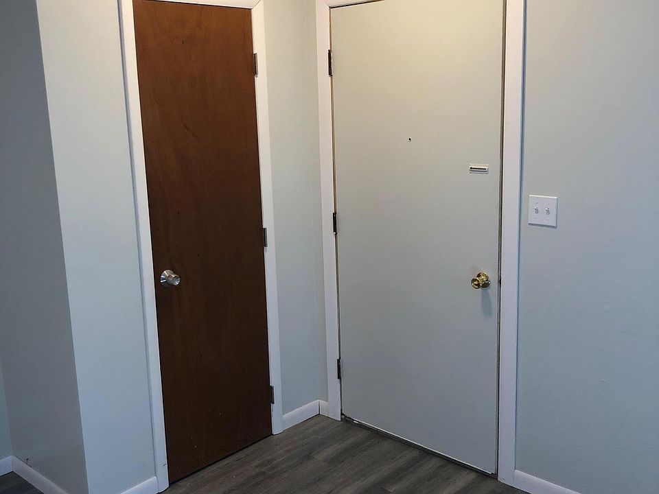 1st image of 3491 N River Rd W #5