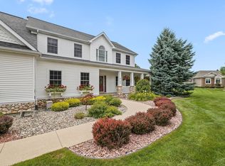 4169 Mountain View Ct, Freeland, MI 48623